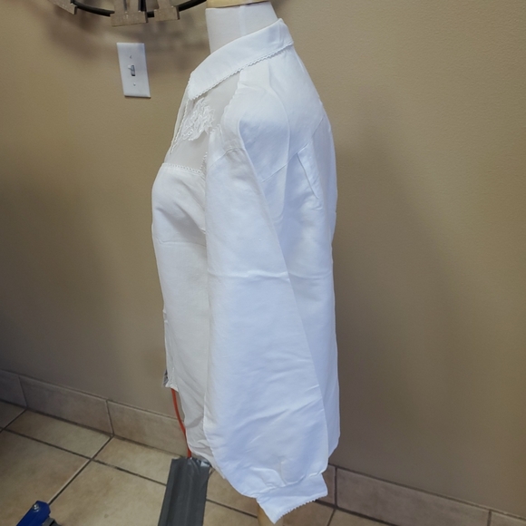 New Blouse - Picture 2 of 5